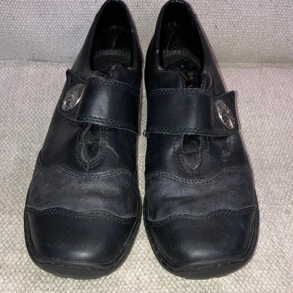 Rieker women’s size 39 Black Leather Mules with Silver Accent - Picture 13 of 16